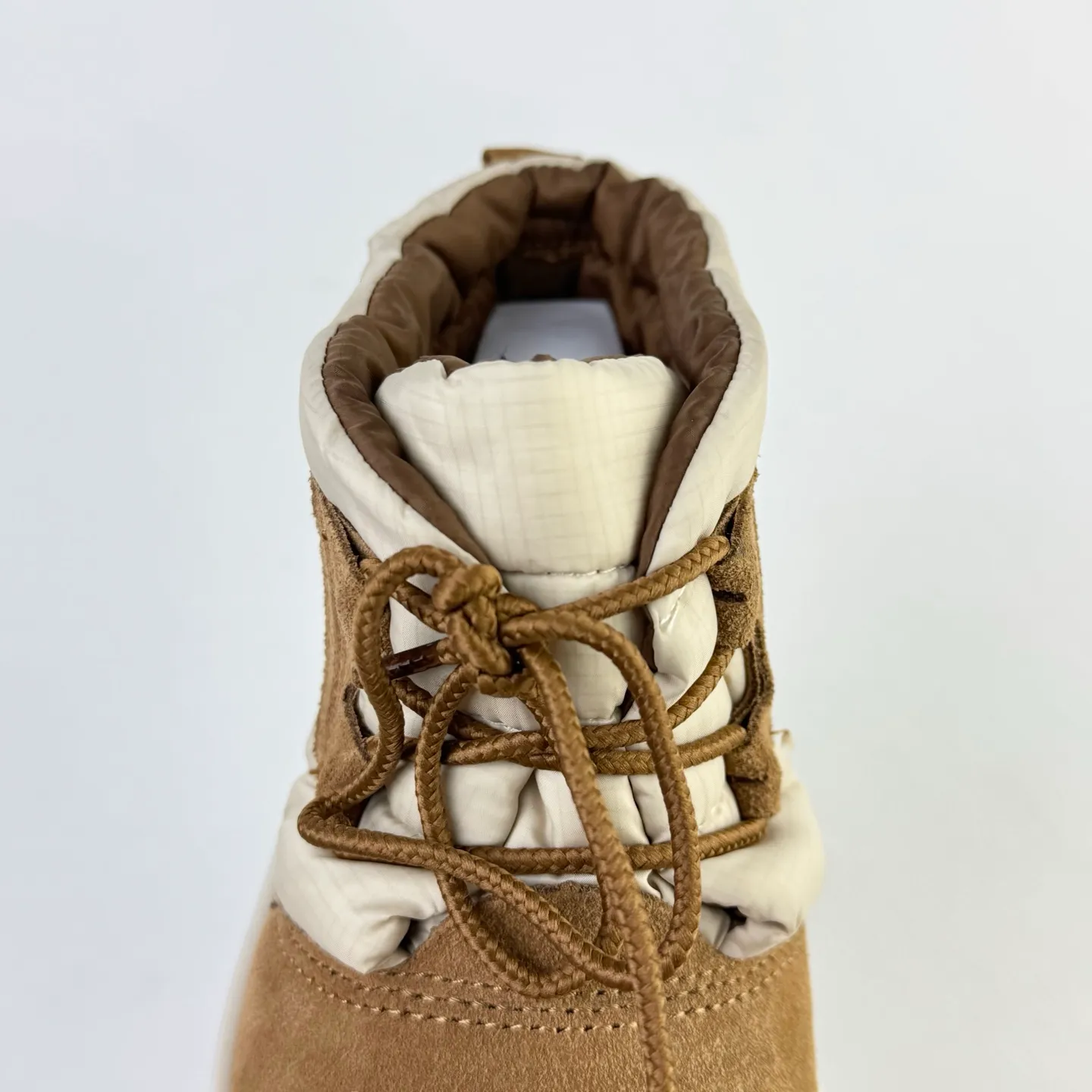 Pick up locally 💰760 Core recommendation Good price Size correction Men's and women's shoes UGG Mini Lace-Up Weather dual-purpose detachable winter neutral snow boots 1120849 Overseas shopping high-end retail version Combination midsole is lightweight and non-slip Real sheep fur integrated Size: 35 36 37 38 39 40 41 42 43 44 45 46